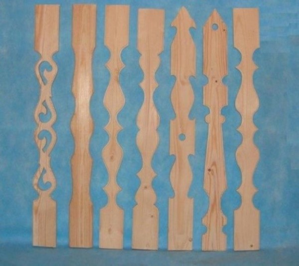Плоские балясины деревянные фото